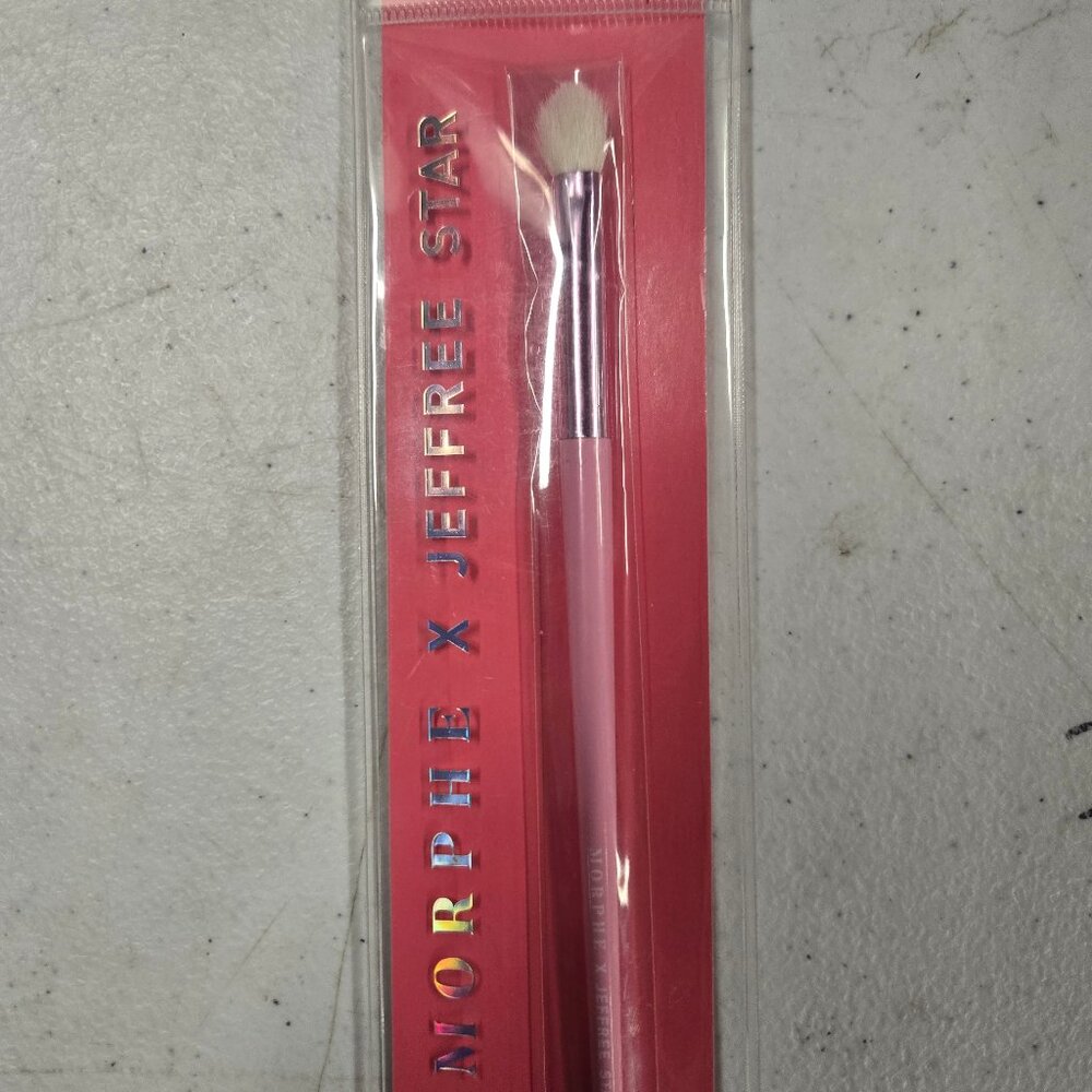 7-Piece Morphe/Jeffree Star Makeup Brush Set - Picture 3 of 6